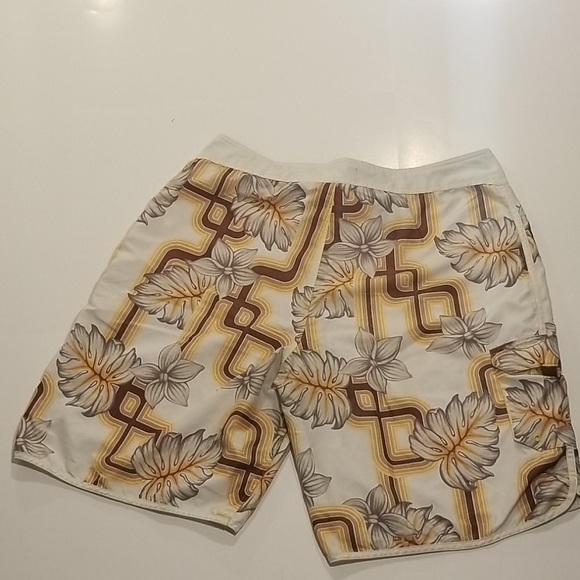 Ocean Pacifics Flower Maze Surfing Boardshorts  - Picture 4 of 7